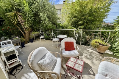 Appartement &agrave; vendre &agrave; LE CANNET Aubarede-Campelieres - 2 pi&egrave;ces - 43 m&sup2; 