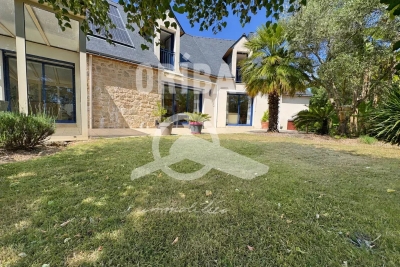Maison &agrave; vendre &agrave; ST-LYPHARD  - 7 pi&egrave;ces - 215 m&sup2; 