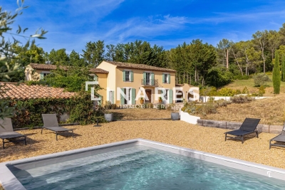 Maison &agrave; vendre &agrave; LE THOLONET  - 7 pi&egrave;ces - 270 m&sup2; 