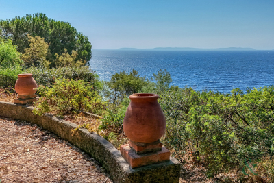 Maison &agrave; vendre &agrave; LE LAVANDOU  - 7 pi&egrave;ces - 172 m&sup2; 