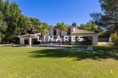 Maison &agrave; vendre &agrave; AIX-EN-PROVENCE  - 5 pi&egrave;ces - 271 m&sup2; 