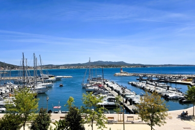 Appartement &agrave; vendre &agrave; SANARY-SUR-MER  - 3 pi&egrave;ces - 82 m&sup2; 