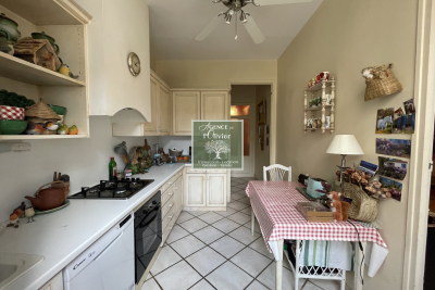 Maison &agrave; vendre &agrave; TARASCON  - 9 pi&egrave;ces - 350 m&sup2; 