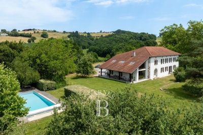 Maison &agrave; vendre &agrave; BARDOS  - 11 pi&egrave;ces - 522 m&sup2; 