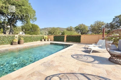 Maison &agrave; vendre &agrave; LA LONDE-LES-MAURES  - 5 pi&egrave;ces - 128 m&sup2; 