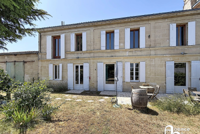 Maison &agrave; vendre &agrave; IZON  - 8 pi&egrave;ces - 199 m&sup2; 