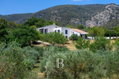 Maison &agrave; vendre &agrave; ST-ZACHARIE  - 8 pi&egrave;ces - 284 m&sup2; 