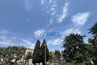 Appartement &agrave; vendre &agrave; HYÈRES Centre - 2 pi&egrave;ces - 54 m&sup2; 