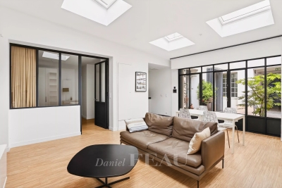 Appartement &agrave; louer &agrave; PARIS 10EME Hopital Saint-Louis 1 - 2 pi&egrave;ces - 56 m&sup2; 
