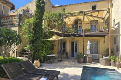 Maison &agrave; vendre &agrave; ST-PONS-DE-MAUCHIENS  - 10 pi&egrave;ces - 320 m&sup2; 
