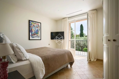 Villa in Saint-Tropez for rental from 42 000 € / week, Photo 12