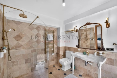 Villa in Antibes for rental from 50 000 € / week, Photo 18