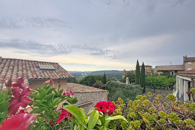 Appartement &agrave; vendre &agrave; LE CASTELLET  - 3 pi&egrave;ces - 73 m&sup2; 