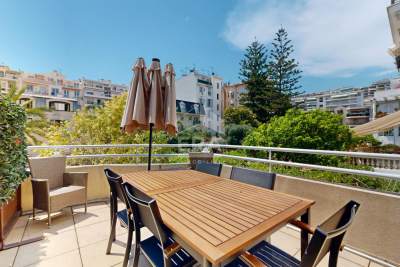 Apartment for sale in NICE France-Negresco - 2 rooms - 56 m&sup2; 