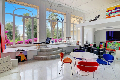 Appartement &agrave; vendre &agrave; MENTON  - 4 pi&egrave;ces - 246 m&sup2; 