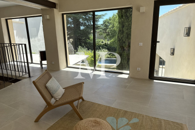 Villa in Saint Saturnin les Apt for rental from 6 650 € / week, Photo 11