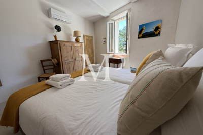 Villa in Saint Saturnin les Apt for rental from 6 650 € / week, Photo 19