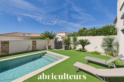 Maison &agrave; vendre &agrave; LES PENNES-MIRABEAU Grans - 5 pi&egrave;ces - 131 m&sup2; 