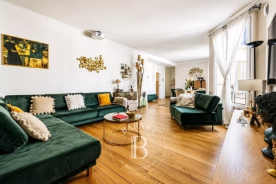 Appartement &agrave; vendre &agrave; ST MANDE  - 7 pi&egrave;ces - 174 m&sup2; 
