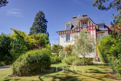 Maison &agrave; vendre &agrave; St Cloud  - 11 pi&egrave;ces 300 m&sup2; 