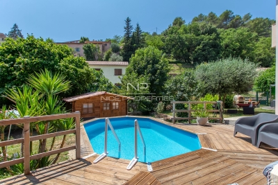 House for sale in LEVENS  - 6 rooms - 122 m&sup2; 