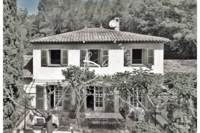 Maison &agrave; vendre &agrave; LORGUES Sainte-Brigitte - 7 pi&egrave;ces - 199 m&sup2; 