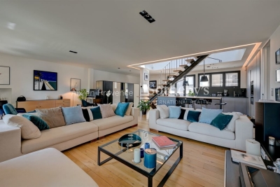 Maison &agrave; vendre &agrave; AIX-EN-PROVENCE  - 6 pi&egrave;ces - 195 m&sup2; 