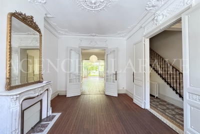 Maison &agrave; louer &agrave; BORDEAUX  - 8 pi&egrave;ces - 204 m&sup2; 