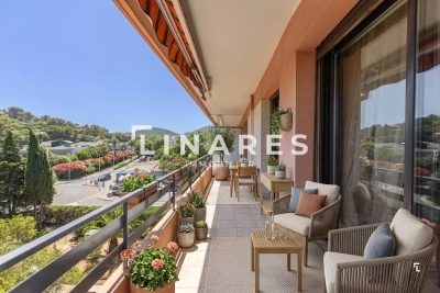 Appartement &agrave; vendre &agrave; CAVALAIRE-SUR-MER  - 3 pi&egrave;ces - 76 m&sup2; 