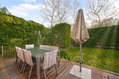 Appartement &agrave; vendre &agrave; PARIS 16EME  - 4 pi&egrave;ces - 134 m&sup2; 