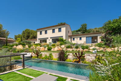 Maison &agrave; vendre &agrave; TOURRETTES-SUR-LOUP  - 8 pi&egrave;ces - 294 m&sup2; 