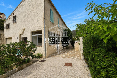 Appartement &agrave; vendre &agrave; LE LAVANDOU  - 5 pi&egrave;ces - 110 m&sup2; 