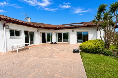 Maison &agrave; vendre &agrave; ARBONNE  - 6 pi&egrave;ces - 215 m&sup2; 