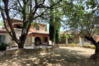 Maison &agrave; vendre &agrave; ST-PAUL-TROIS-CHÂTEAUX  - 8 pi&egrave;ces - 220 m&sup2; 