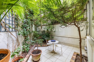 Appartement &agrave; vendre &agrave; PARIS 16EME  - 5 pi&egrave;ces - 244 m&sup2; 
