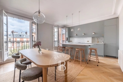Appartement &agrave; vendre &agrave; Paris 7Eme  - 4 pi&egrave;ces 96 m&sup2; 
