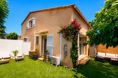 Maison &agrave; vendre &agrave; BORMES-LES-MIMOSAS  - 3 pi&egrave;ces - 72 m&sup2; 