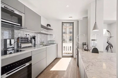 Appartement à Cannes &agrave; louer à partir de 9 000 € / semaine, Photo 10