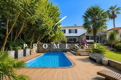 Maison &agrave; vendre &agrave; BIARRITZ  - 7 pi&egrave;ces - 300 m&sup2; 