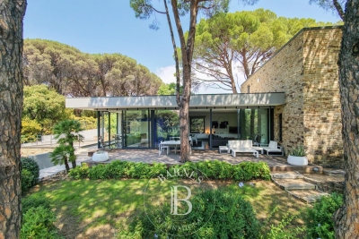 Maison &agrave; vendre &agrave; Ste-Maxime  - 6 pi&egrave;ces 340 m&sup2; 