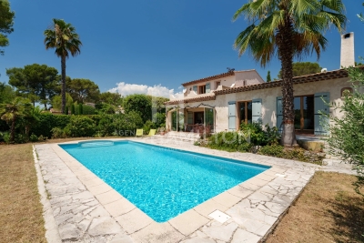 Maison &agrave; vendre &agrave; VALBONNE  - 5 pi&egrave;ces - 145 m&sup2; 