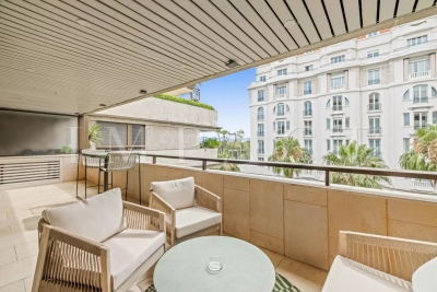 Appartement à Cannes &agrave; louer à partir de 5 200 € / semaine, Photo 2