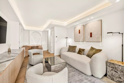 Appartement à Cannes &agrave; louer à partir de 5 200 € / semaine, Photo 4