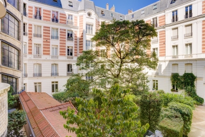 Appartement &agrave; vendre &agrave; PARIS 16EME  - 8 pi&egrave;ces - 244 m&sup2; 