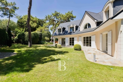Maison &agrave; vendre &agrave; LA BAULE ESCOUBLAC  - 8 pi&egrave;ces - 350 m&sup2; 