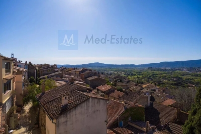 Apartment for sale in GRIMAUD  - 3 rooms - 63 m&sup2; 