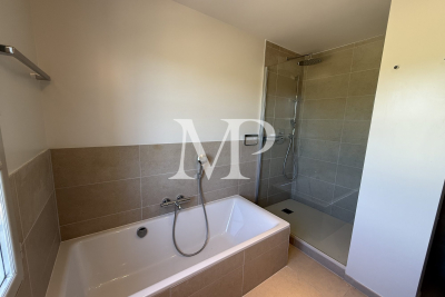 Villa à Goult &agrave; louer à partir de 2 700 € / semaine, Photo 12