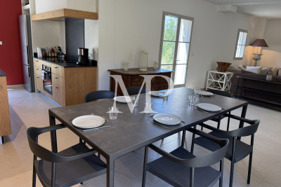 Villa à Goult &agrave; louer à partir de 2 700 € / semaine, Photo 7