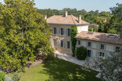Maison &agrave; vendre &agrave; St-Vivien-de-Blaye  - 7 pi&egrave;ces 387 m&sup2; 