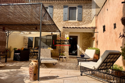 Maison &agrave; vendre &agrave; GRILLON Centre Ouest - 4 pi&egrave;ces - 141 m&sup2; 
